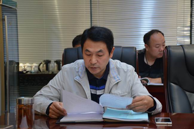 1476927459930199.jpg 3、總工程師、管理者代表閆躍軍在首次會(huì)議上宣布內(nèi)部審核計(jì)劃.JPG