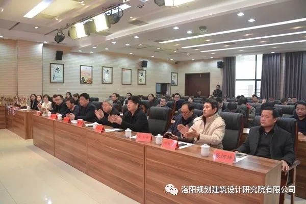 1515052114115389.jpg 640.webp (5).jpg