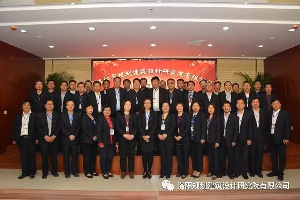 1523583047216320.jpg 640.webp (9).jpg