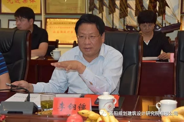 1525768571133803.jpg 640.webp (3).jpg