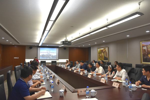 1527234694839076.jpg 4.協(xié)商會(huì)議現(xiàn)場(chǎng).jpg