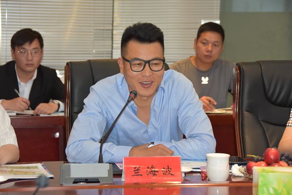 1528255294620475.jpg 2.洛陽白云山文化旅游發(fā)展有限責任公司總經(jīng)理蘭海波發(fā)表講話.jpg