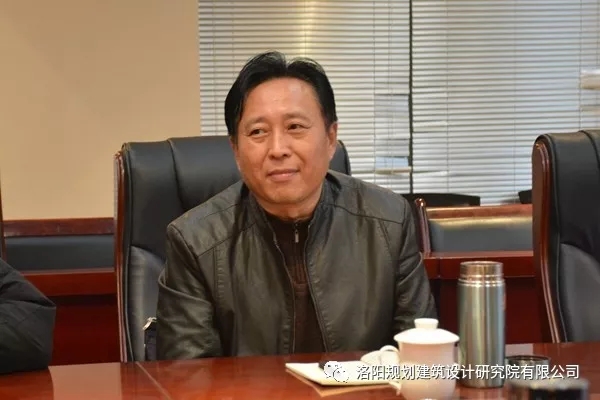 1542761104542931.jpg 640.webp (1).jpg