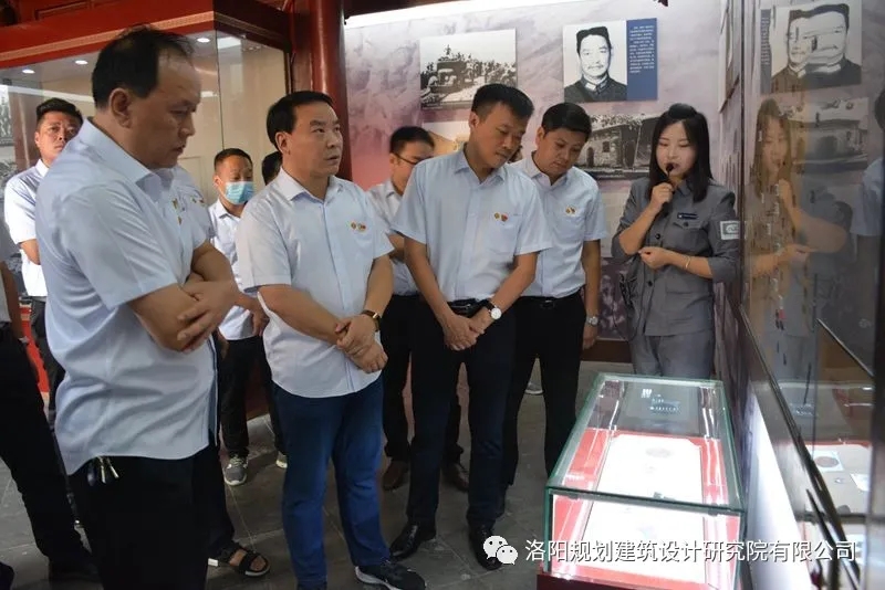 1600160917443958.jpg 640.webp (3).jpg